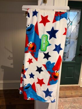 Sesame Street Elmo Cookie Monster Throw Blanket 50x60 America Stars